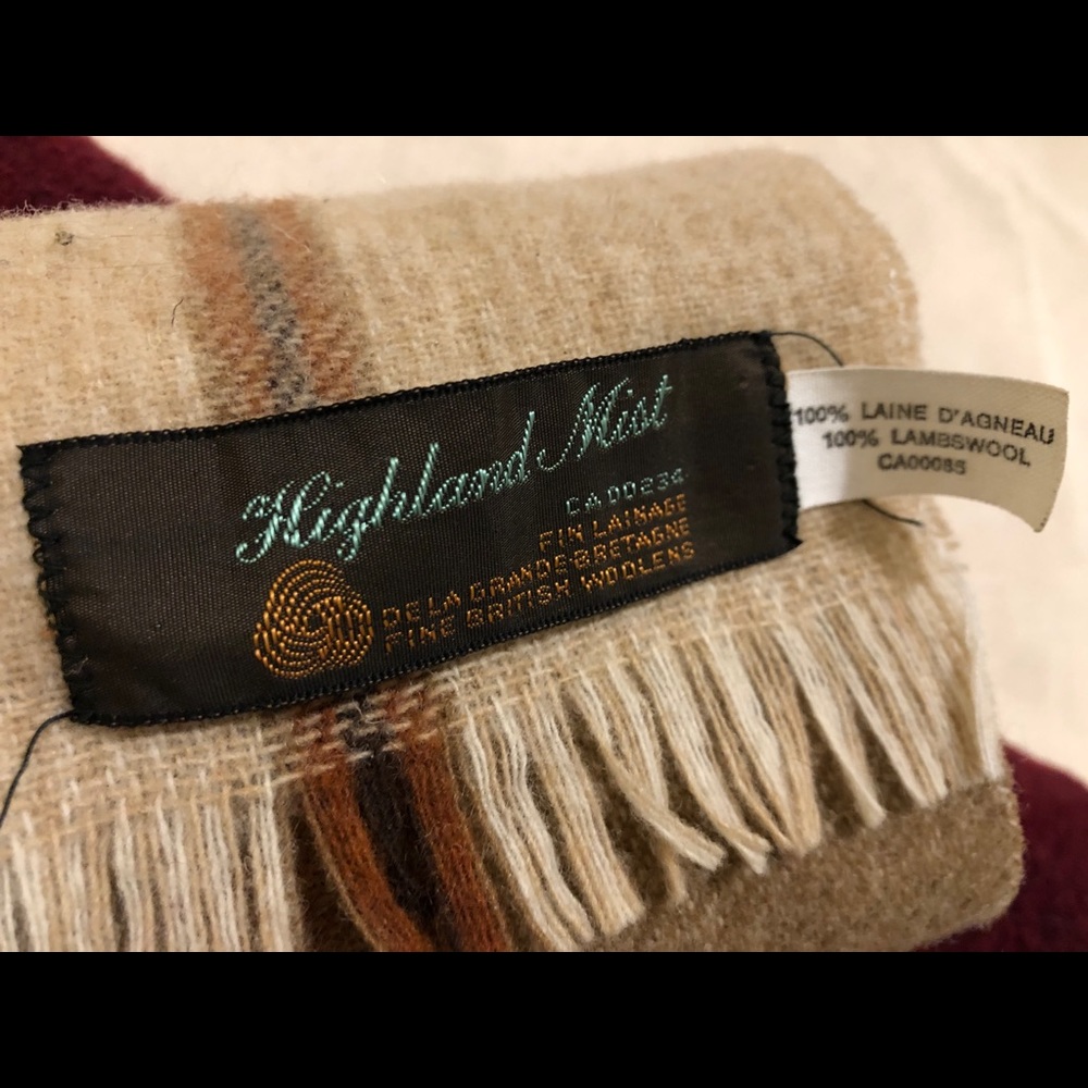 Lambs Wool Scarf - Picture 3 of 4